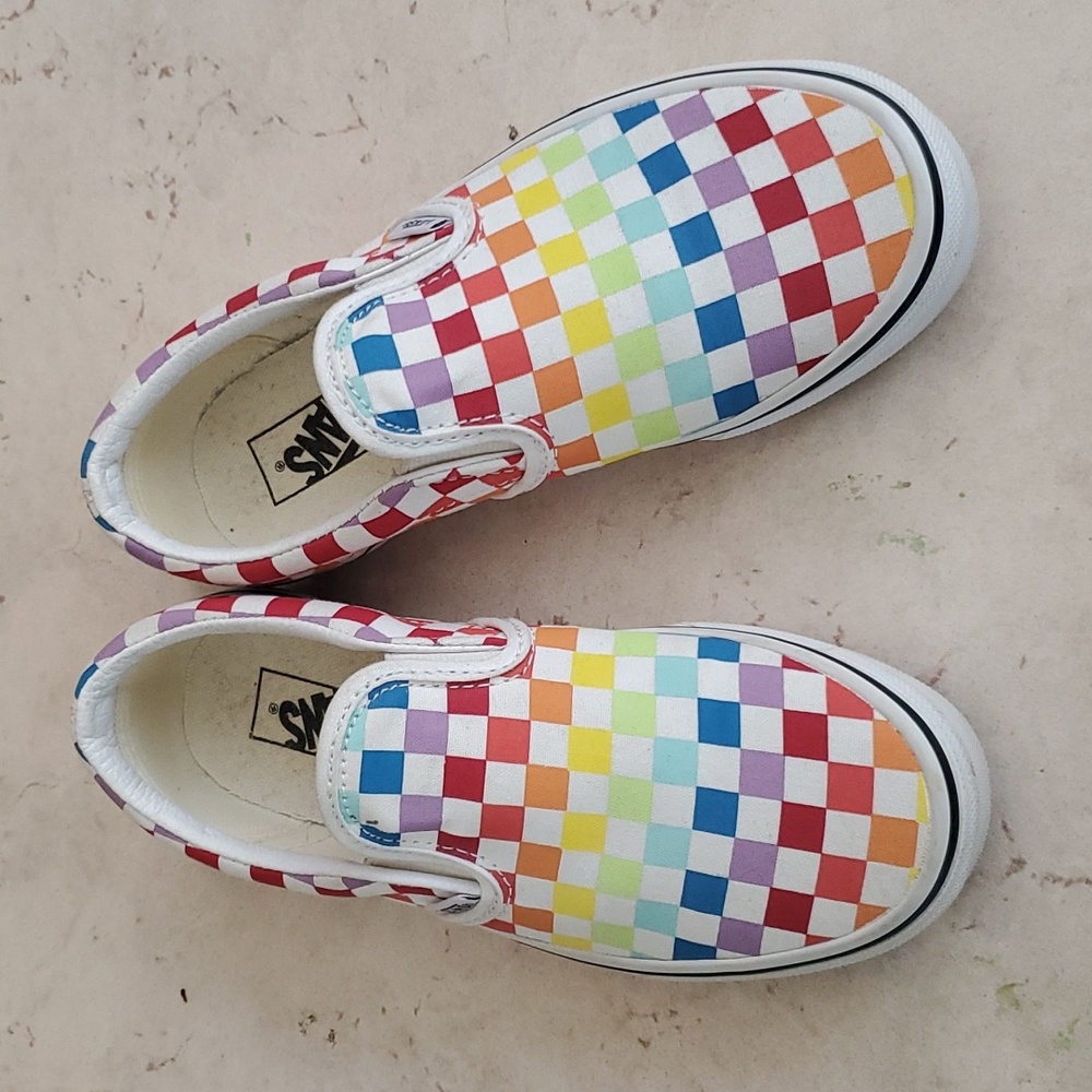 VANS Rainbow Checkered Kids Size 3